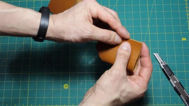 Минималистичный кожаный картхолдер своими руками. Выкройка PDF/ DIY minimalistic leather cardholder смотреть онлайн