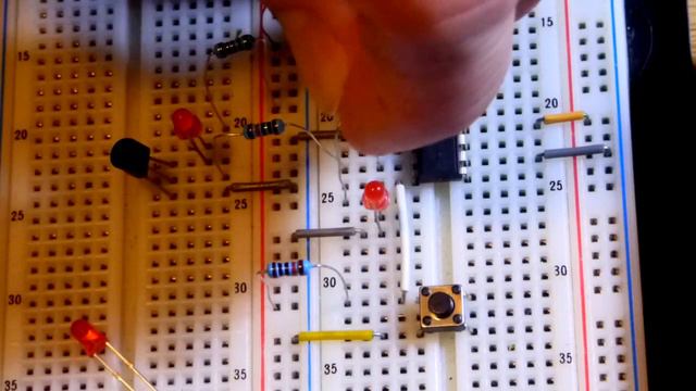 Using A 2N2222 2N2222A NPN BJT To Increase 555 Timer Output Power