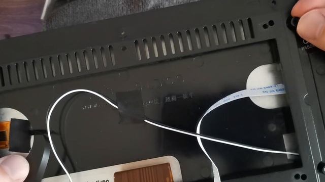 Китайцы прислали новый экран для TEYES SPRO. Устанавливаю и проверяю его работоспособность. смотреть онлайн