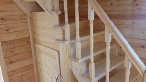 Лестница на мансардный этаж.