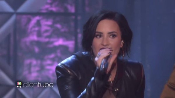 Demi Lovato & Fall Out Boy Perform 'Irresistible'