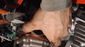 Слив топлива из карбюратора, снятие и установка карбюратора на Bajaj Boxer