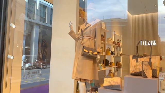 ITALIAN STREET FASHION 2024 🇮🇹MILAN GO SHOPPING 🛍️ SHOPPING WALK MILAN STREET STYLE INSPIRATION