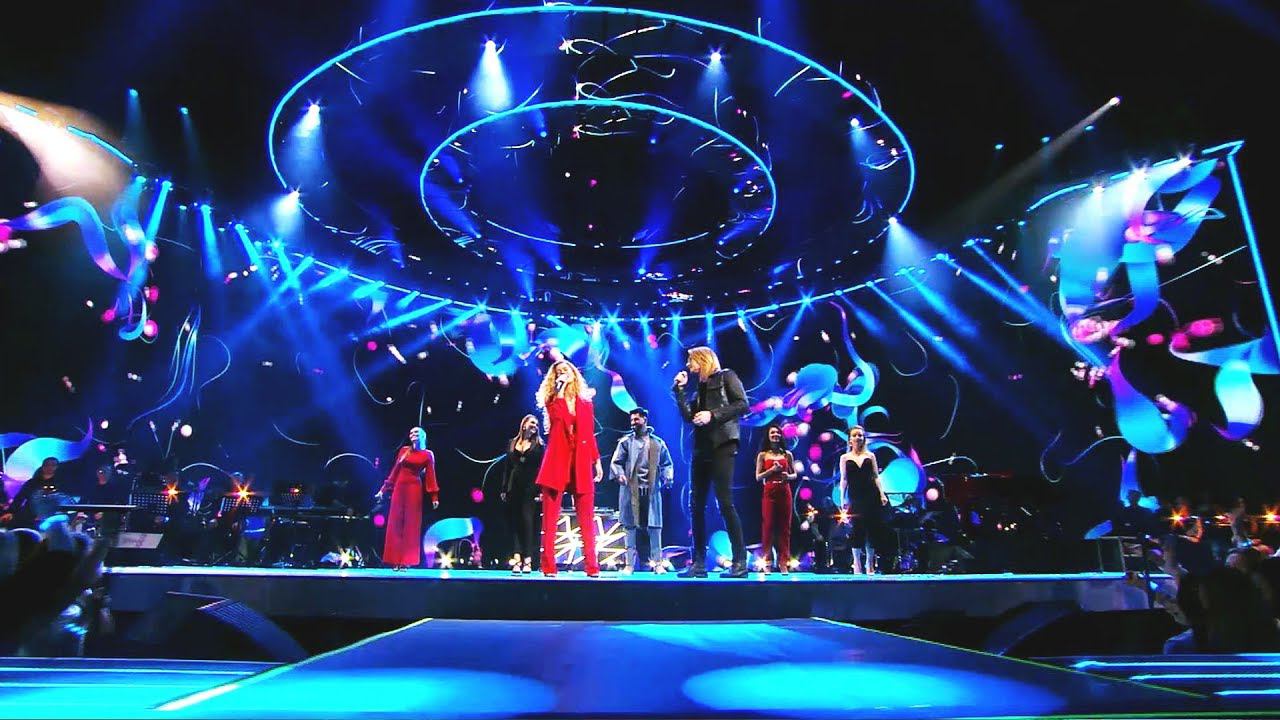 Микс артистов ПЦ В. Дробыша (Юбилейный концерт Валерии "К солнцу", Crocus City Hall, 2018) смотреть онлайн