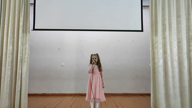 Мамочка милая, мама моя. Исполняет Давлетшина Эльза 7 лет. смотреть онлайн
