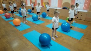 Физкультурное занятие в старшей группе.