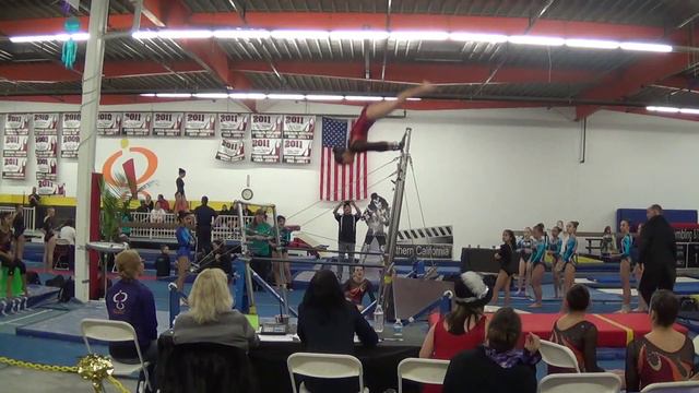 Riley Hill - First Level 10 Bars смотреть онлайн