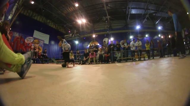 Best of The BEST 1кр.(Zood vs LoonyLoo) Соковыжималка 2013 смотреть онлайн