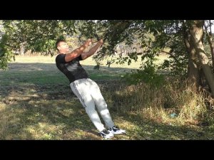 Сгибание рук молот на TRX: техника и нюансы