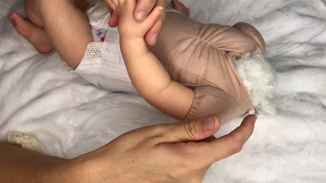 Beautiful Reborn Doll Assembly Tutorial. Changing Baby Candy (by Donna Rubert) For The First Time! смотреть онлайн