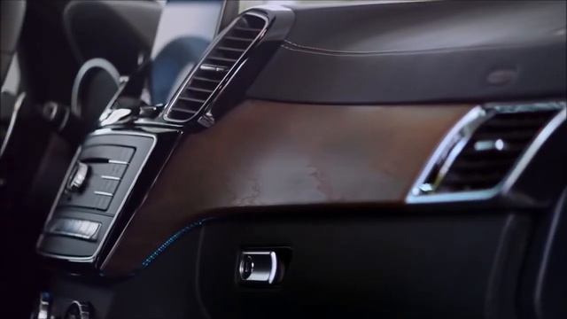 Merceders Benz GLS 63 2017 года смотреть онлайн
