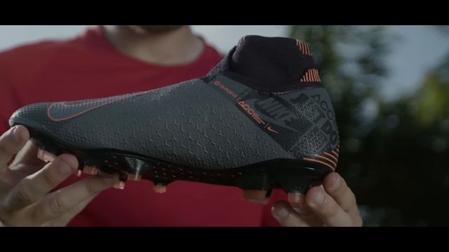 THESE BOOTS ARE NOT FOR EVERYONE | Nike Phantom Fire Play Test смотреть онлайн
