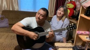 ?Казахская песня «Агаларым»! Песня посвящённая братьям! Поют отец и дочь.Казак олендер.