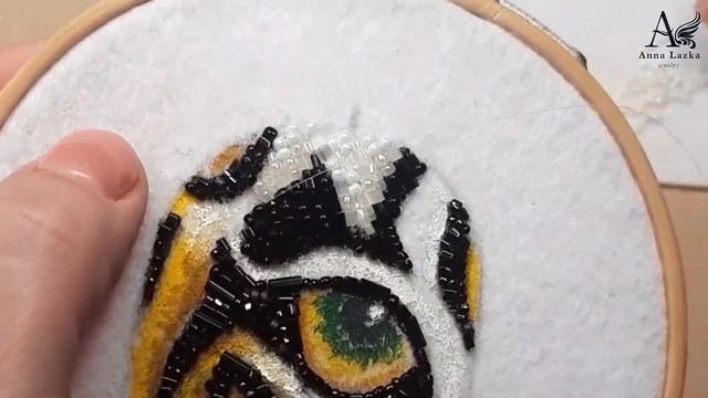 СНАЧАЛА РИСУЮ КРАСКАМИ. БРОШЬ ТИГР ИЗ БИСЕРА. BEADED BROOCH смотреть онлайн