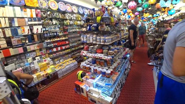 Прогулка по Ночной Турции. Конаклы. Магазины в Турции. Турецкие Базары с Александром Догадиным смотреть онлайн