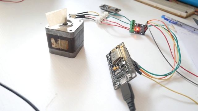 ESP8266 NodeMCU Drive a Stepper Motor with L9110 dual H-bridge смотреть онлайн