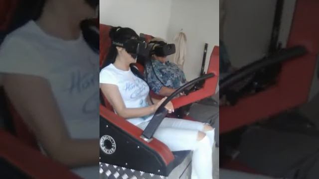 Дочь завела мать на виртуальную реальность. смотреть онлайн