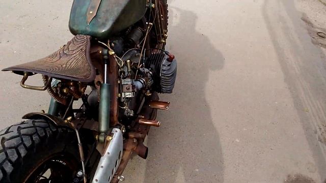 Стимпанк- rat look style - кастомный мотоцикл "Ржавая крыса". Первая продувка ноздрей в 21году смотреть онлайн