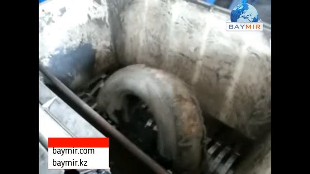 Как дробилка дробит резину. смотреть онлайн