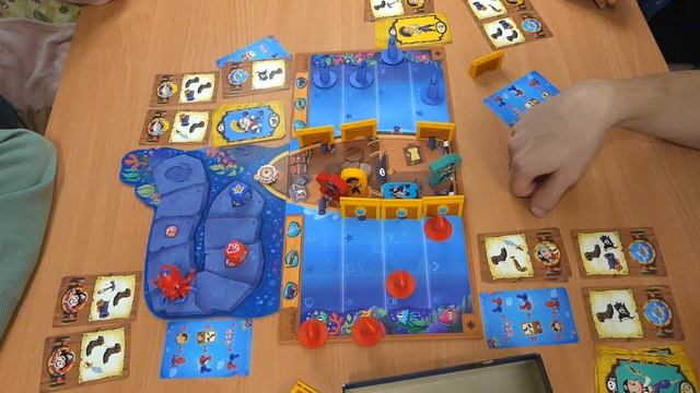 Летсплей настольной игры Kraken Attack! | Отбиваемся от маленького Ктулху (Атака Кракена) смотреть онлайн