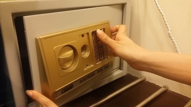 How to reset a password for a digital safe. смотреть онлайн