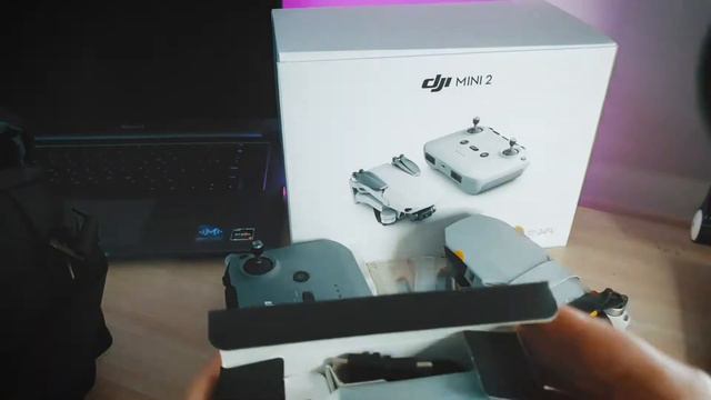 Fast unpacking DJI MINI 2 | Быстрая распаковка DJI MINI 2 смотреть онлайн