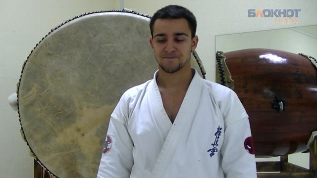 Анапчанин Олег Токарев - чемпион мира по каратэ смотреть онлайн