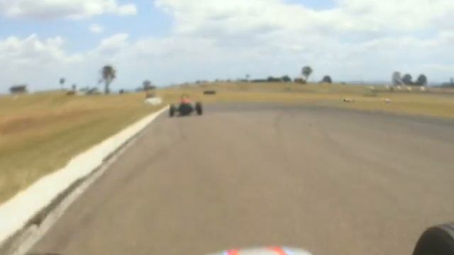 Formula Vee Nick Herford Oran Park Race 1 2.11.09 смотреть онлайн