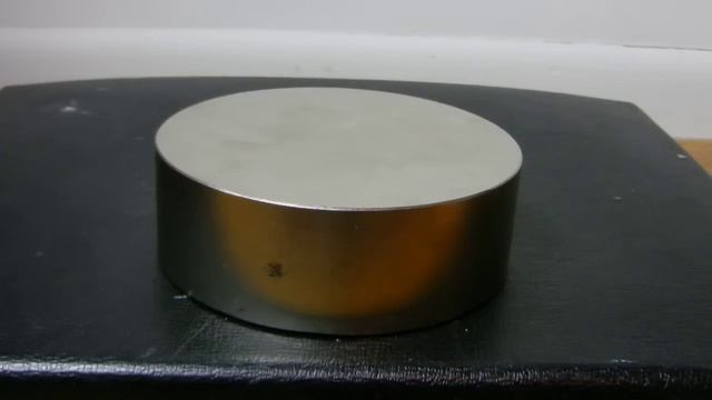 VIDEO 111 UNCOVERING SECRETS OF MAGNETISM. Magnet / Gyroscope MYSTERY! Solve this unseen video смотреть онлайн