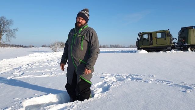 Узел перелома,Гидроцилиндр,Удельное давление на грунт и проезд по живому Человеку на BV-206. смотреть онлайн