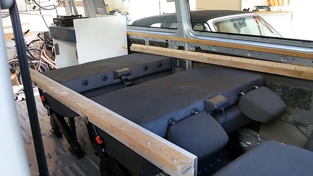 Converting two 2-seaters into one bed смотреть онлайн