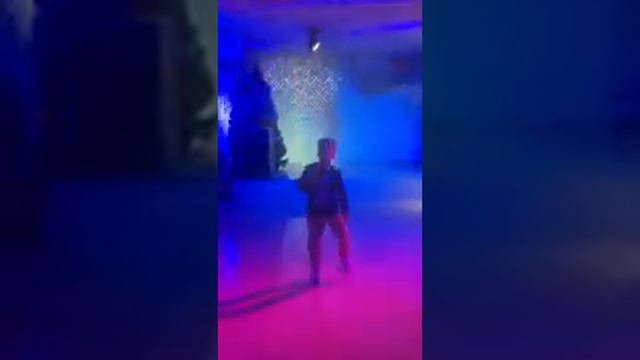 Артём Пряжко-Думикян, М О Л Н И Я!!!!!! смотреть онлайн
