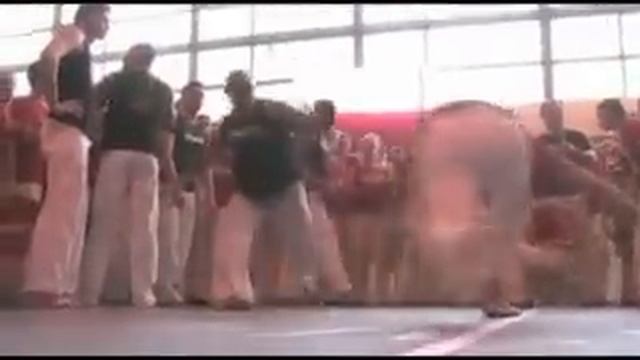 [HQ] Batizado 2008 Mundo Capoeira Cz.2 Roda Początkujący смотреть онлайн