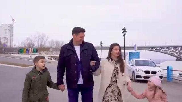 Этого не может быть. Бесплатное авто в подарок от фирмы ? Да я лучше в инопланетян поверю !!!!! смотреть онлайн