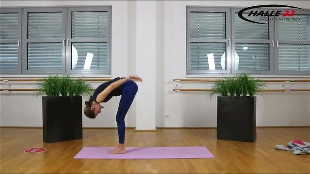 Yoga | LIVE AUS DER HALLE 22 смотреть онлайн