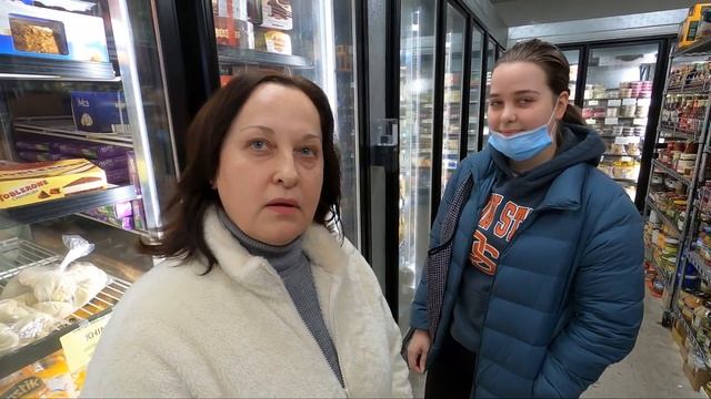 Встречи в Русском Магазине перед Новым 2022 годом - съемка скрытой камерой смотреть онлайн
