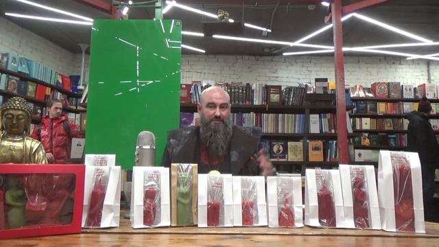 "Любовь или влюблённость? Свечи помощники!
Открытая лекция Магола Дюжного" смотреть онлайн