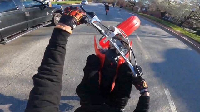 HOW TO RIDE A CR85 * BALTIMORE BIKELIFE *