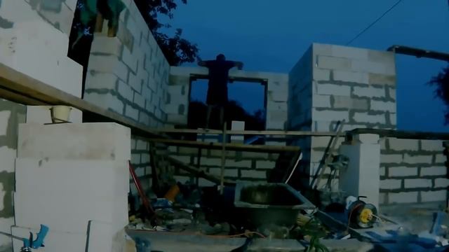 Почти 2 года работ за 35 минут.Как переехать жить в свой дом из съемного жилья? смотреть онлайн