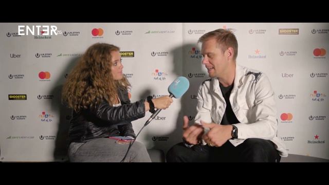 Armin van Buuren Talks ASOT 1000, Helping Clean The Oceans And More [ENTERview @ Ultra Europe 2019] смотреть онлайн