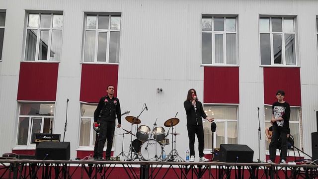 DIVISION - Забытые ботинки (cover) смотреть онлайн
