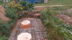 Септик. Заливаем плиту над септиком усиленную.