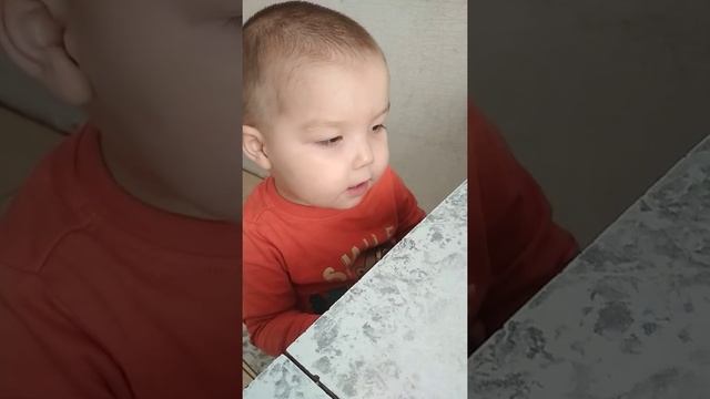 Рисуем и учим английские буквы, ну мы то давно выучили, в 1,5г))) смотреть онлайн