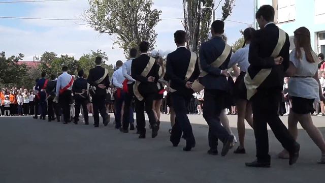 Последний звонок в Симферополе, школа №17 смотреть онлайн