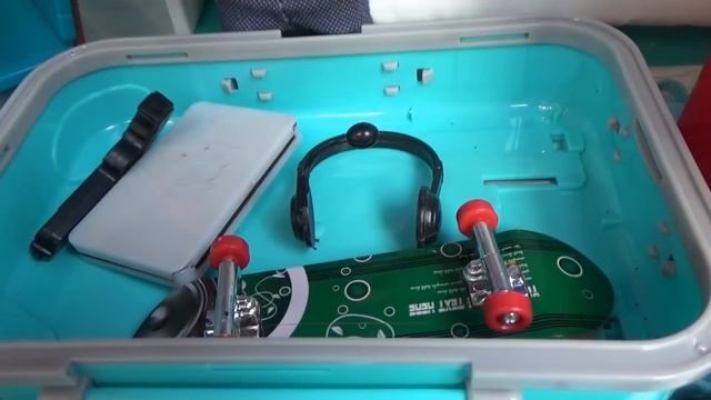 ТОЛЬКО НЕ ЭТО? МЫ УЕЗЖАЕМ! Катя и Макс веселая семейка смешной сериал живые куклы смотреть онлайн