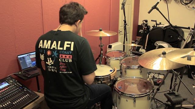 Young, Wild & Free - Snoop Dogg/Bruno Mars/Wiz Khalifa (Drum Cover) смотреть онлайн