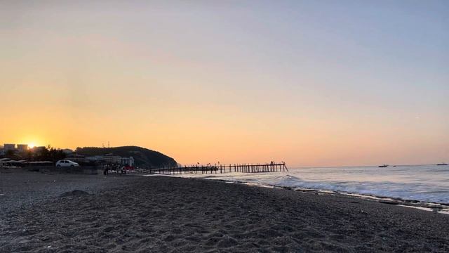 Восход на берегу моря октябрь 2023 г. смотреть онлайн