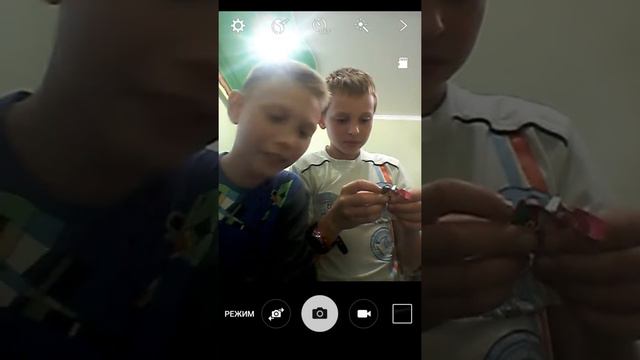 У кого большой пузырь из жвачки смотреть онлайн