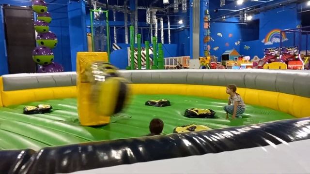 Детский центр Аспан. ТРЦ Форум. Алматы смотреть онлайн