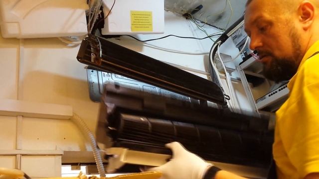 TOSHIBA RAS-13SKV-E Разбираем и чистим внутренний блок смотреть онлайн